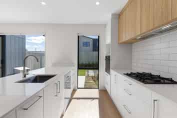13 Pohorama Lane, Conifer Grove