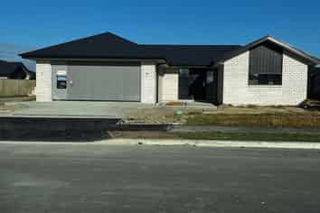 82 Nelson Street, Elgin
