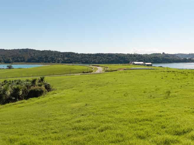  11 Te Pae Okura Drive, Okura