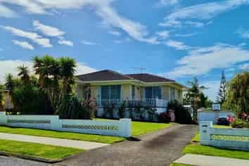 22 Fratley Avenue, Farm Cove