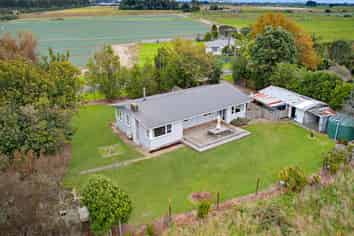 54 Kuku Beach Road, Levin