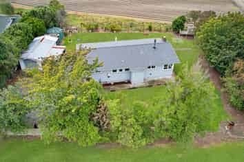 54 Kuku Beach Road, Levin