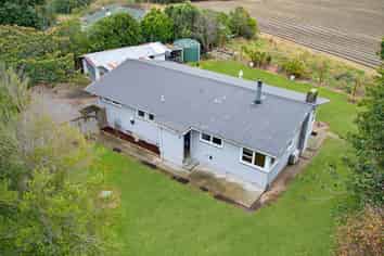 54 Kuku Beach Road, Levin