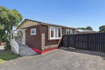 1/164 Rathgar Road, Henderson