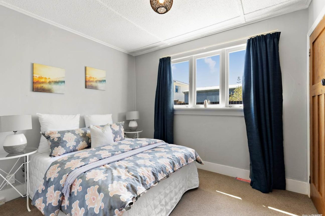 1/164 Rathgar Road,Henderson - Fler