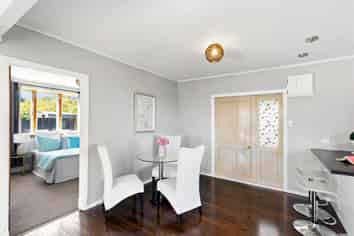 1/164 Rathgar Road, Henderson