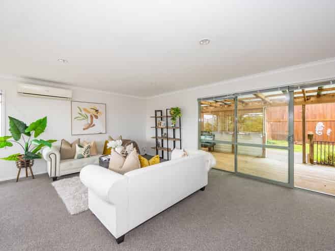 229 Alec Craig Way, Gulf Harbour