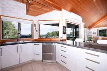 7 Ross Street, Opua