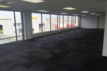 Road Front Penrose Industrial | 900 m2