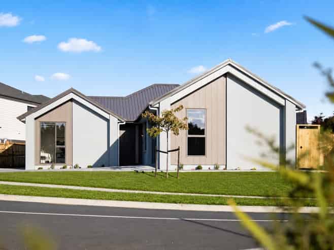 32 Rongoa Maori Way, Pukekohe