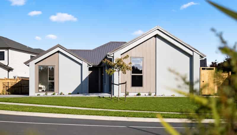32 Rongoa Maori Way, Pukekohe