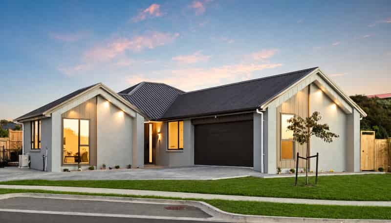 32 Rongoa Maori Way, Pukekohe