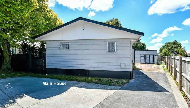 426 Roscommon Road, Clendon Park
