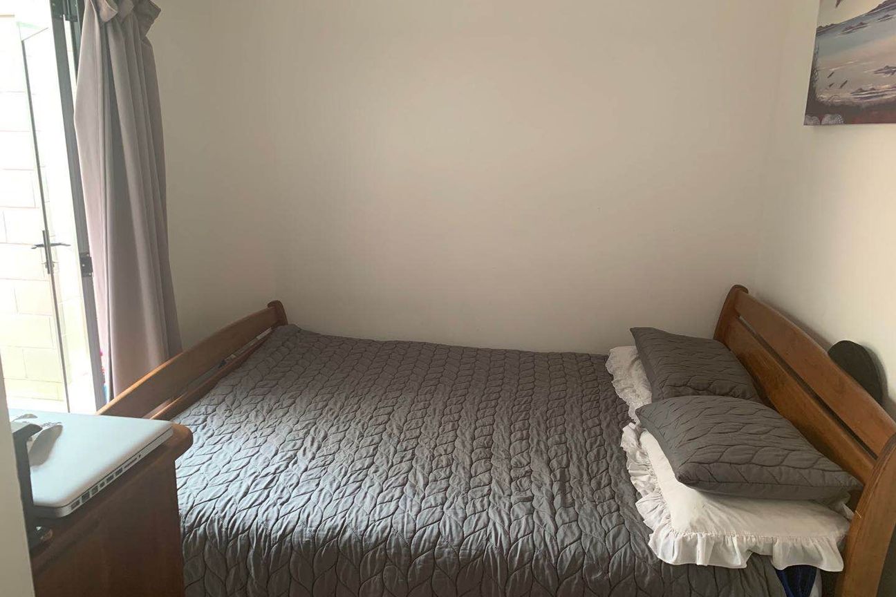 Grey Lynn two bedroom apartment with car park – další