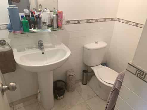1C/10 Crummer Road, Grey Lynn