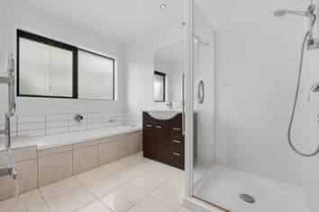2 Spring Valley Place, Oteha