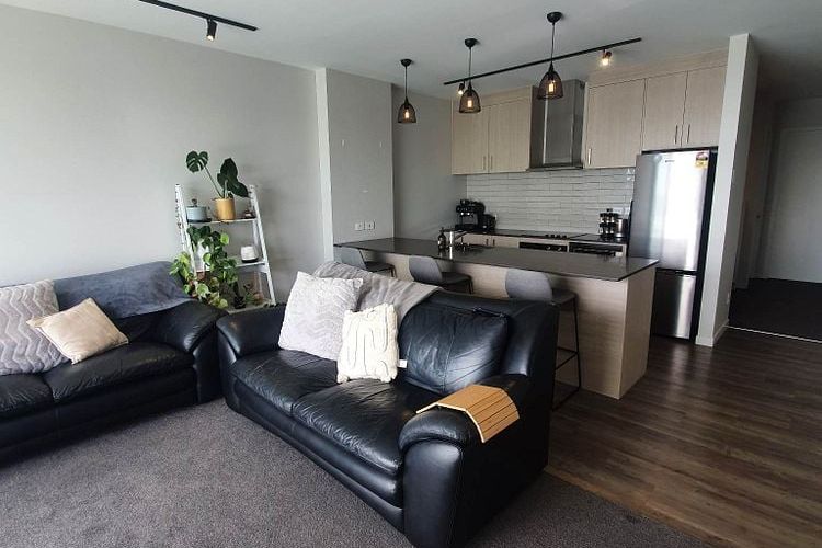 Modern 2-Bed + Study Apartment in Secure Complex – pohled 2