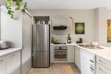 17/8 Burgoyne Street, Grey Lynn