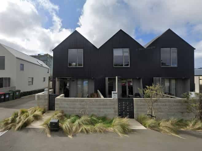 4/383 Adelaide Road, Newtown
