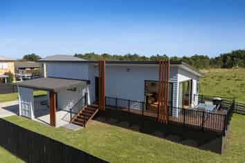 30 Aitkenhead Court, Parakai