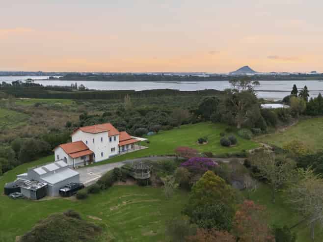 1A Ngapeke Road, Welcome Bay