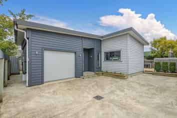 30 Aberdeen Avenue, Takaro