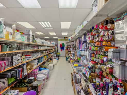 Prime Hillcrest Retail