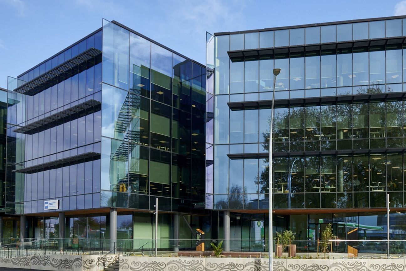 Building Services – Multiple Income Streams - Veduta 4