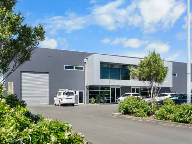 Modern Industrial Unit