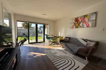 3/4 Cruickshank Crescent, Meadowbank