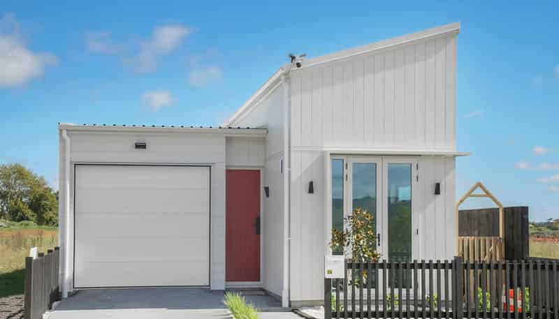 24 Te Taiheke Road, Karaka