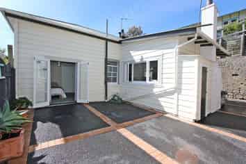 7 Napier Terrace, Bluff Hill