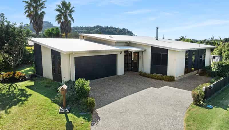 10 Willow Grove, Tairua