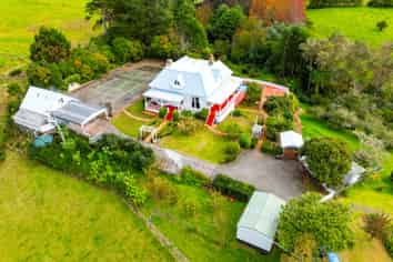 364 Waitakere Road, Taupaki