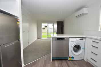 A/9  Victoria Street , Carterton