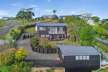 20 Mary Hassett Street, Mangonui