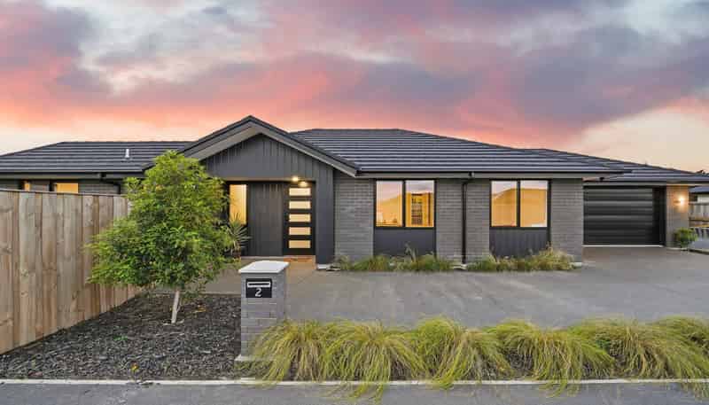 2 Earl Way, Amberley