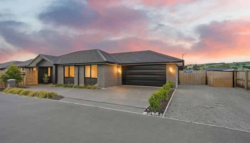 2 Earl Way, Amberley