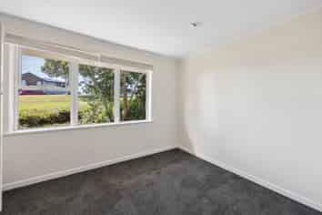 75 Awaroa Road, Sunnyvale