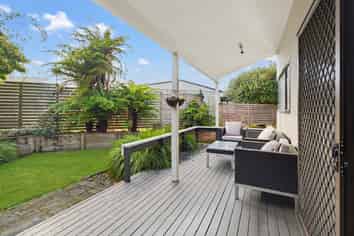 74B Grand Vue Road, Kawaha Point