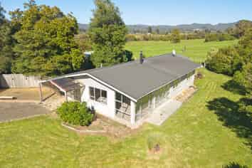 526 Taylorville Road, Coal Creek