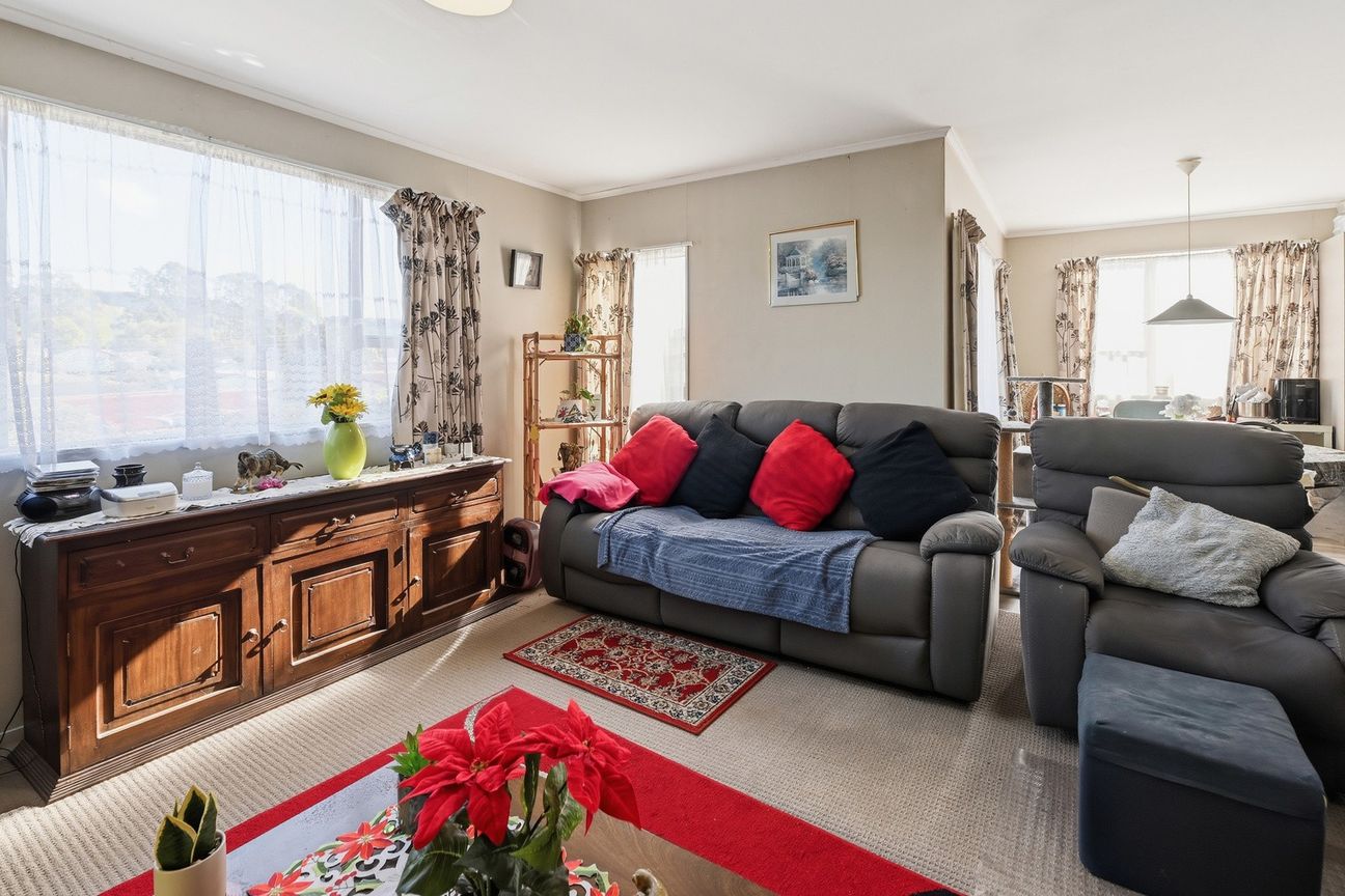 Family-Friendly Living with Elevated Views - Aanzicht 6