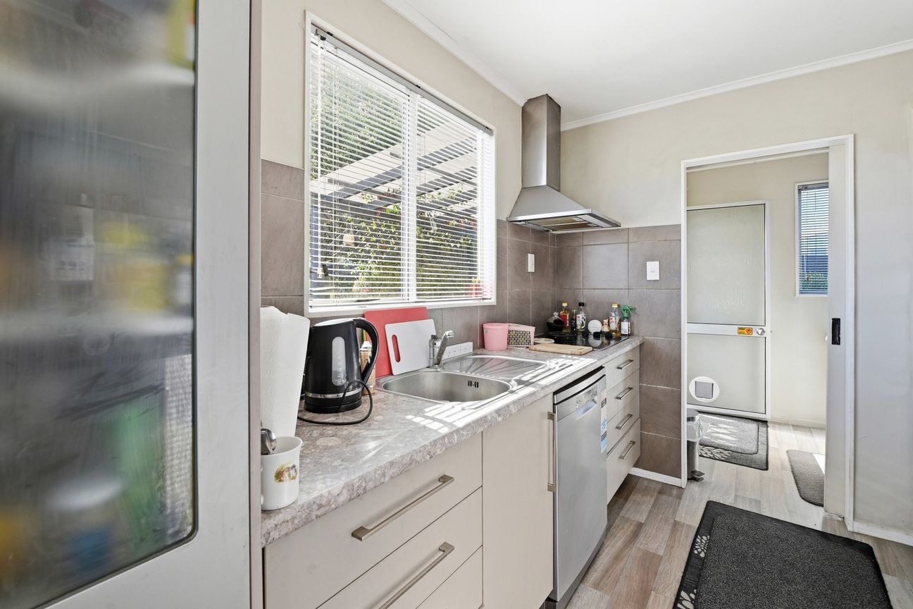 Family-Friendly Living with Elevated Views - Aanzicht 4