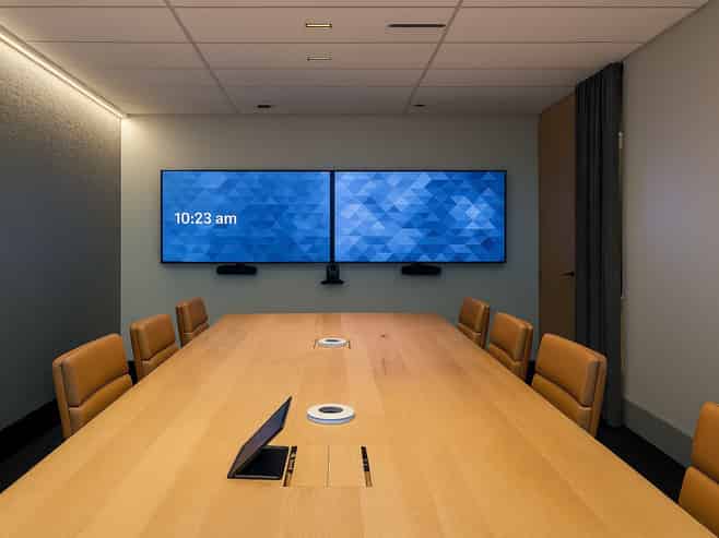 Exceptional waterfront workspace in HSBC