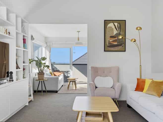 2/20 Tui Glen Road, Birkenhead