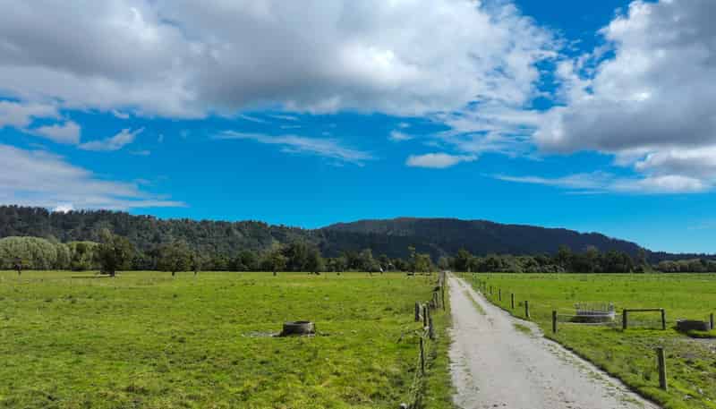 217 Poerua Valley Road, Harihari