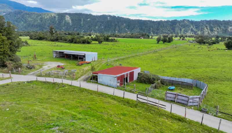 217 Poerua Valley Road, Harihari