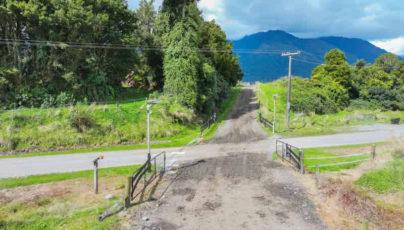 217 Poerua Valley Road, Harihari