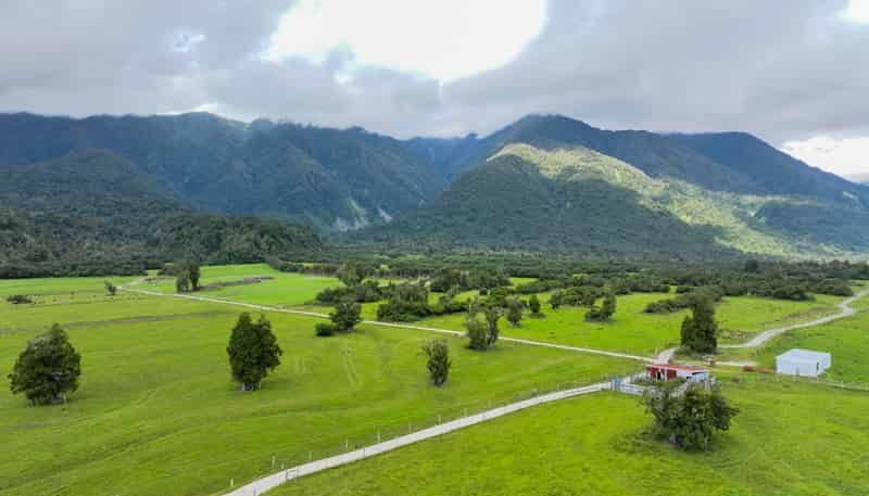 217 Poerua Valley Road, Harihari