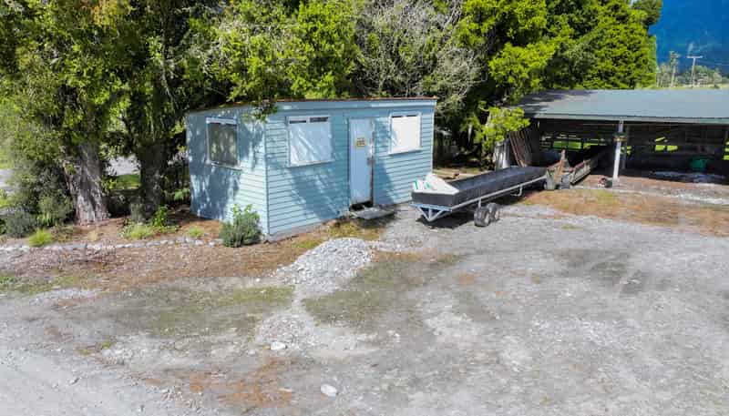 217 Poerua Valley Road, Harihari